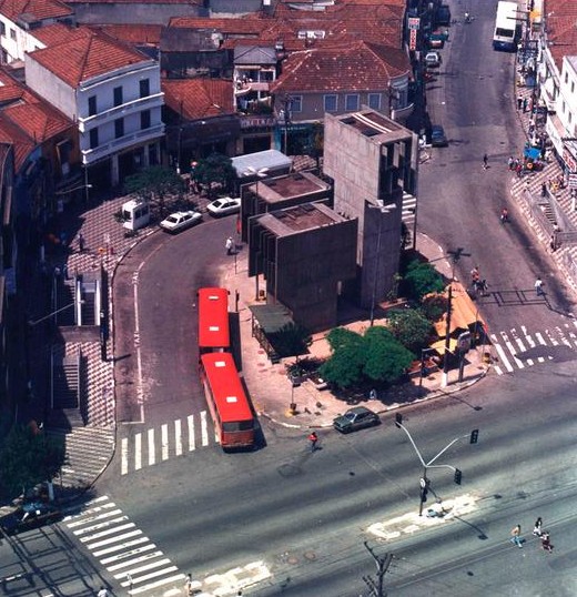 Registro de onde, hoje, está o Metrô Praça da Árvore em 1968.