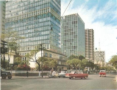 Cartão Postal da Avenida Paulista no final dos anos 60.