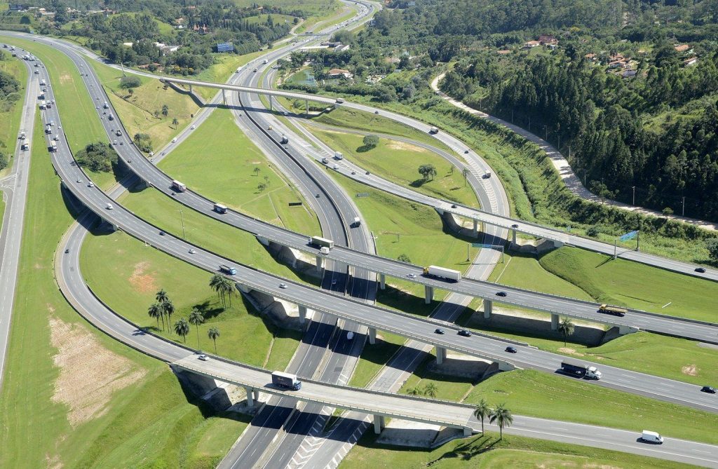 Deputado Carlos Giannazi quer alterar o nome de quatro rodovias do estado de São Paulo. Confiram! 